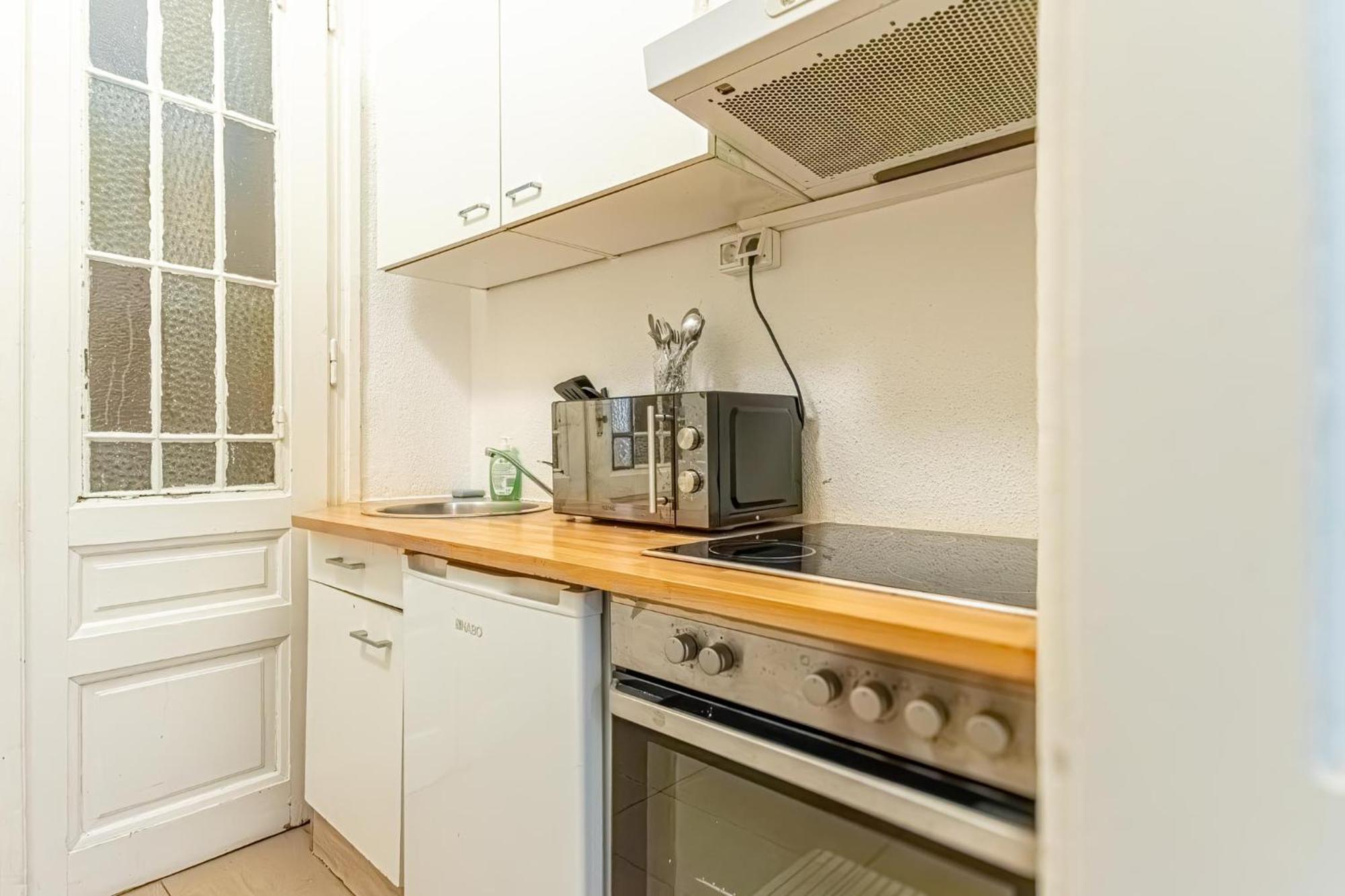 Chic Apartment- Suitable For Longstays Near Matzleinsforferplatz Vienna Esterno foto