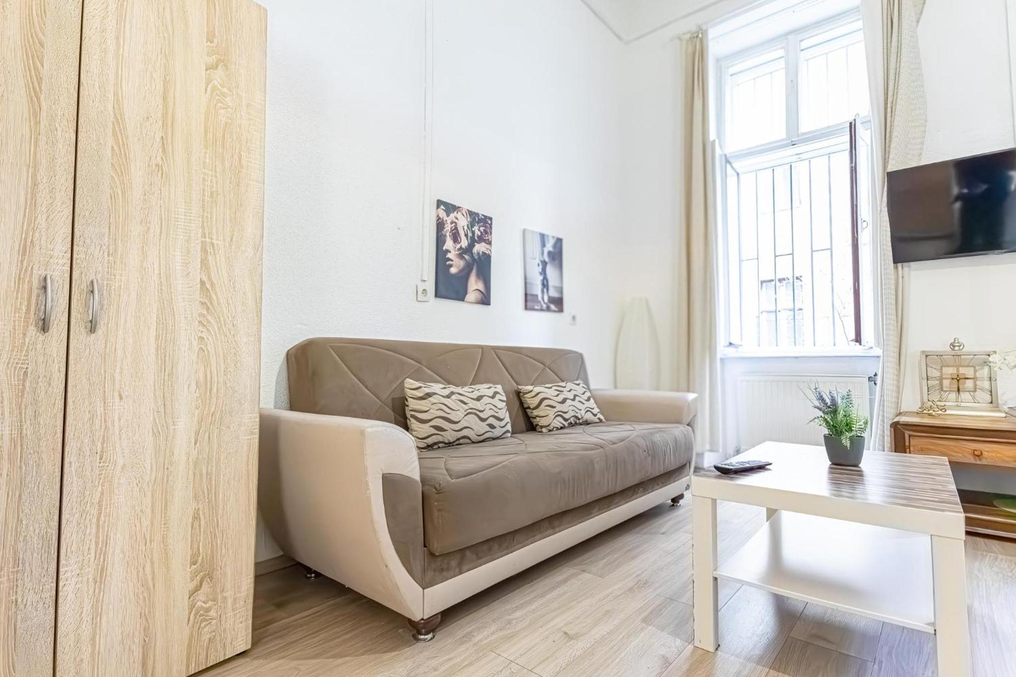 Chic Apartment- Suitable For Longstays Near Matzleinsforferplatz Vienna Esterno foto